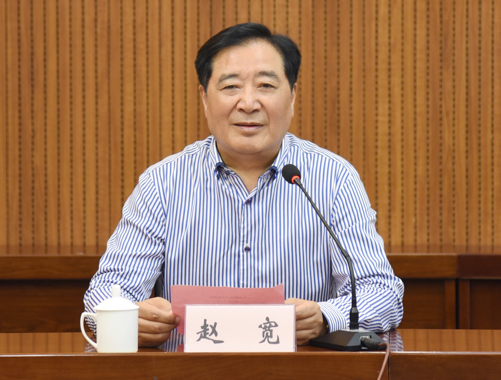 6b8de1a86320f2dad333398cef43ac7