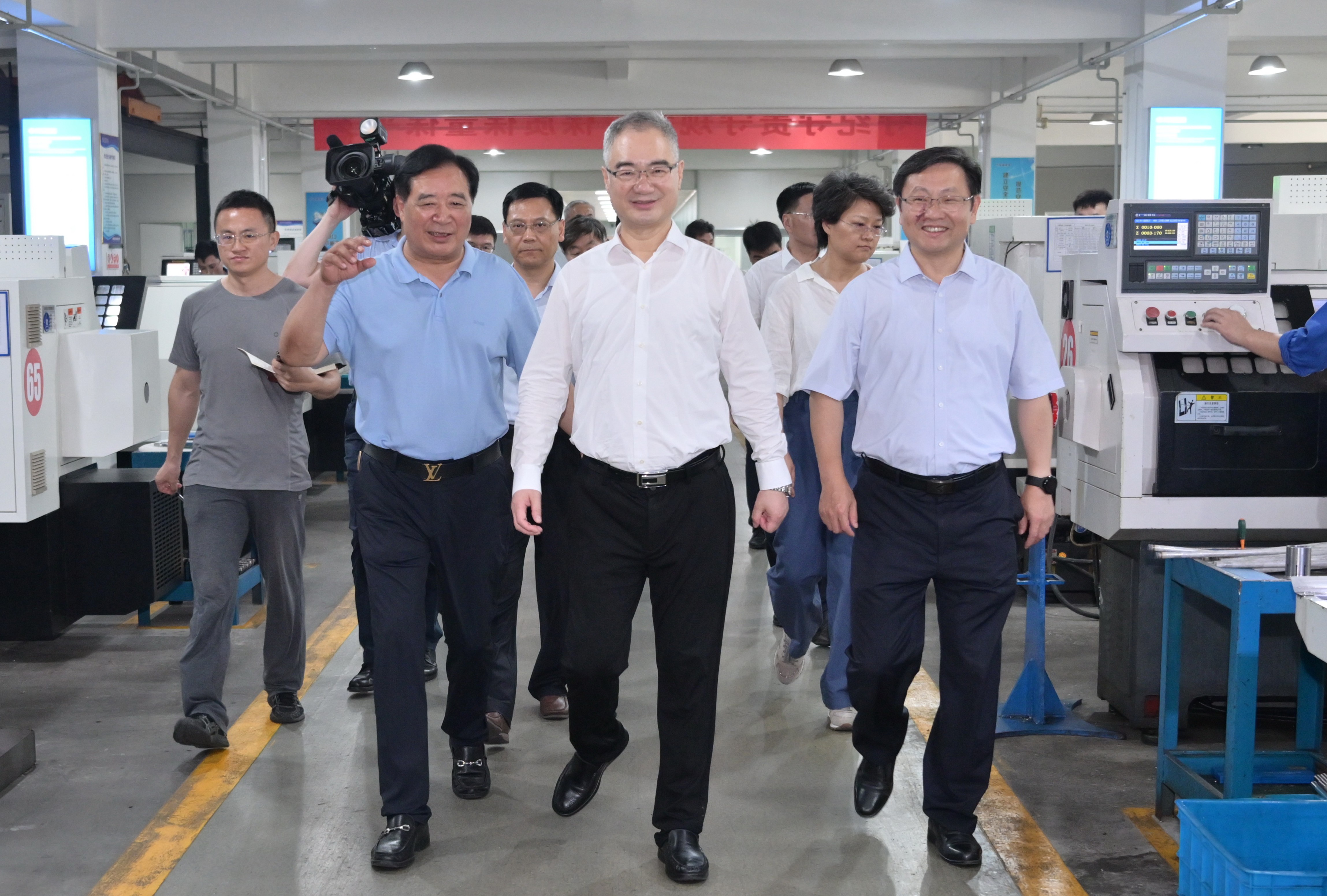 安徽省委副書記、省長王清憲蒞臨安徽天康集團(tuán)調(diào)研指導(dǎo)工作